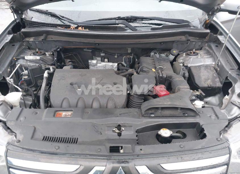 Photo 10 of 2014 Mitsubishi Outlander SE (VIN JA4AZ3A31EZ001112)