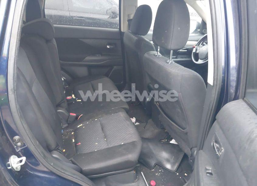 Photo 8 of 2014 Mitsubishi Outlander SE (VIN JA4AZ3A31EZ008447)