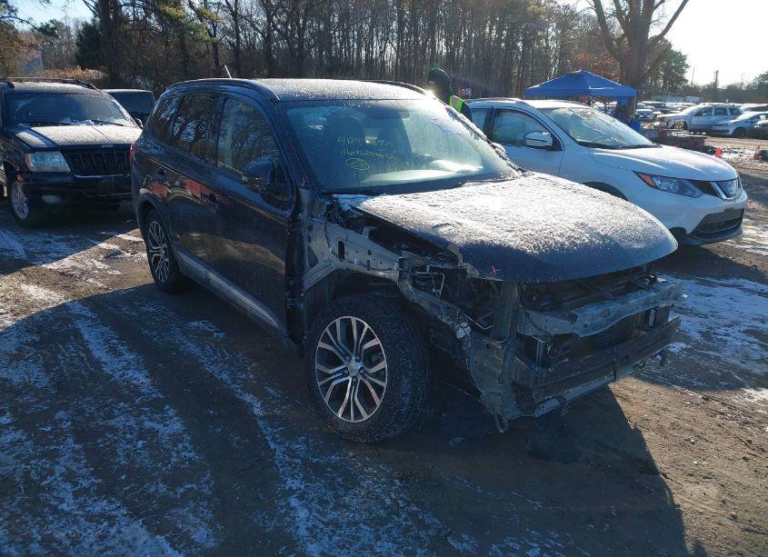 2016 Mitsubishi Outlander SEL (VIN JA4AZ3A31GZ036882) main photo