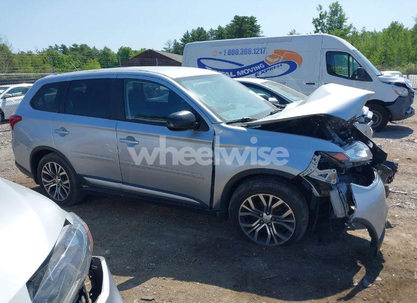 Photo 14 of 2016 Mitsubishi Outlander ES (VIN JA4AZ3A31GZ042942)