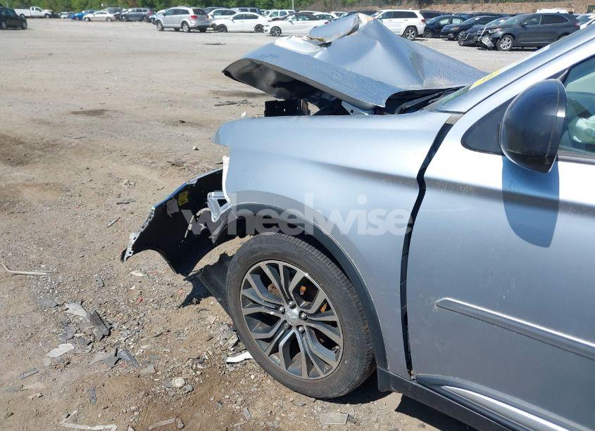 Photo 6 of 2016 Mitsubishi Outlander ES (VIN JA4AZ3A31GZ042942)