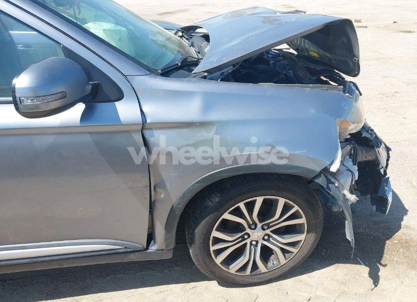 Photo 19 of 2017 Mitsubishi Outlander SE/SEL (VIN JA4AZ3A31HZ019937)