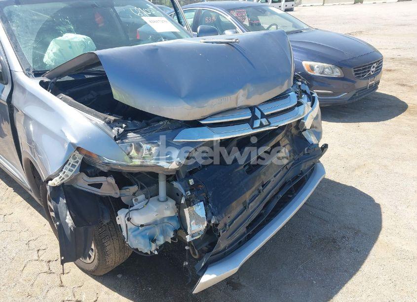 Photo 6 of 2017 Mitsubishi Outlander SE/SEL (VIN JA4AZ3A31HZ019937)