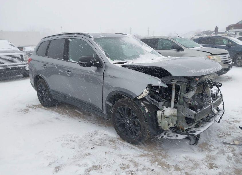 2018 Mitsubishi Outlander LE (VIN JA4AZ3A31JZ021760) main photo