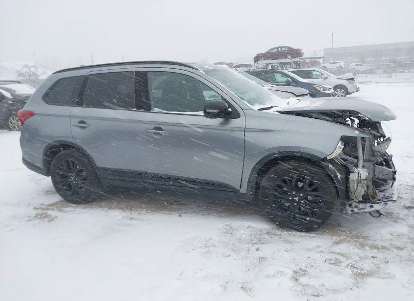 Photo 14 of 2018 Mitsubishi Outlander LE (VIN JA4AZ3A31JZ021760)