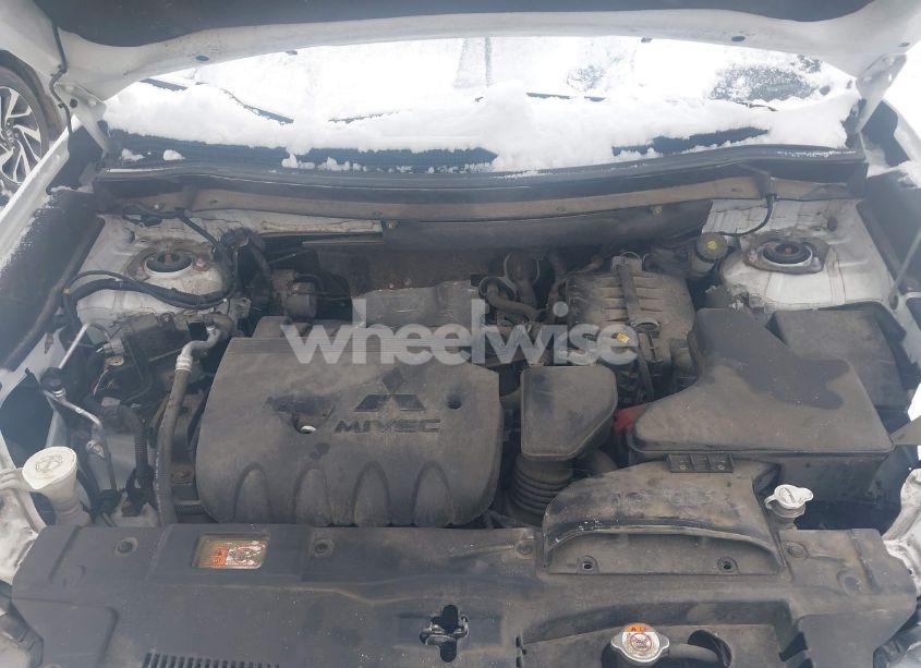 Photo 10 of 2018 Mitsubishi Outlander LE (VIN JA4AZ3A31JZ063894)
