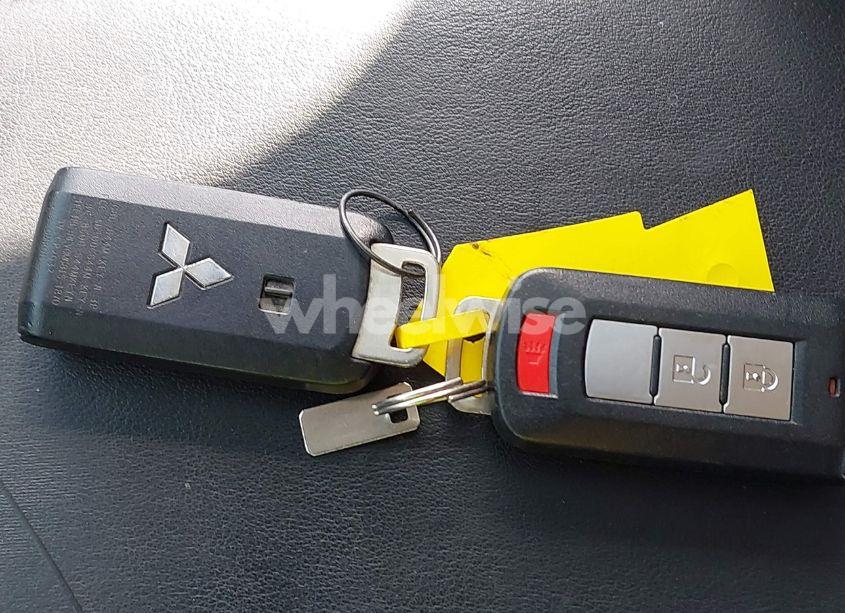 Photo 11 of 2019 Mitsubishi Outlander ES/LE/SE/SEL (VIN JA4AZ3A31KZ012493)