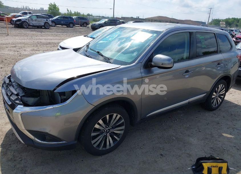 Photo 2 of 2019 Mitsubishi Outlander ES/LE/SE/SEL (VIN JA4AZ3A31KZ012493)