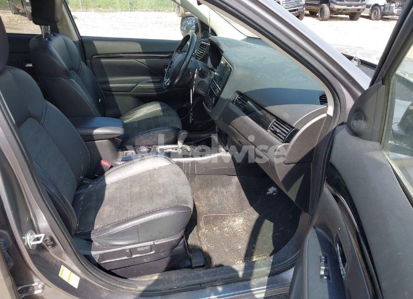 Photo 5 of 2019 Mitsubishi Outlander ES/LE/SE/SEL (VIN JA4AZ3A31KZ012493)