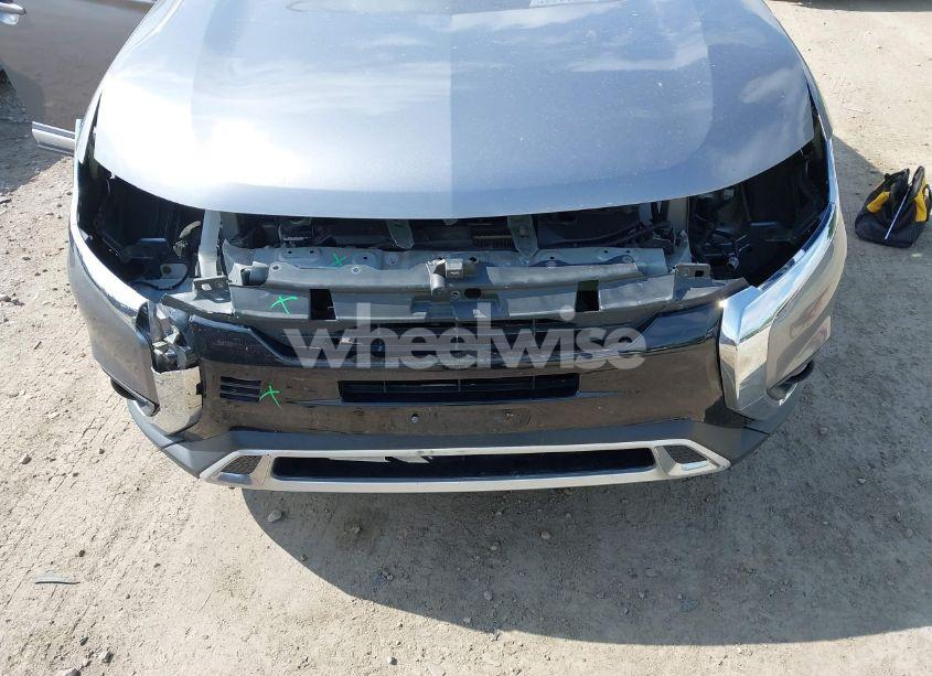 Photo 6 of 2019 Mitsubishi Outlander ES/LE/SE/SEL (VIN JA4AZ3A31KZ012493)