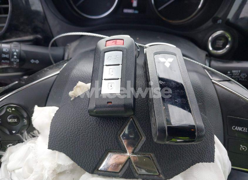 Photo 11 of 2019 Mitsubishi Outlander SEL (VIN JA4AZ3A31KZ014924)