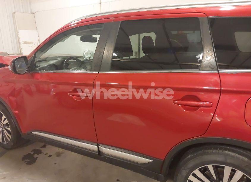 Photo 15 of 2019 Mitsubishi Outlander SEL (VIN JA4AZ3A31KZ014924)