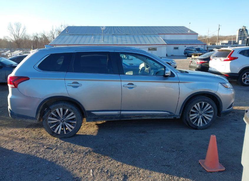 Photo 13 of 2019 Mitsubishi Outlander SEL (VIN JA4AZ3A31KZ034686)