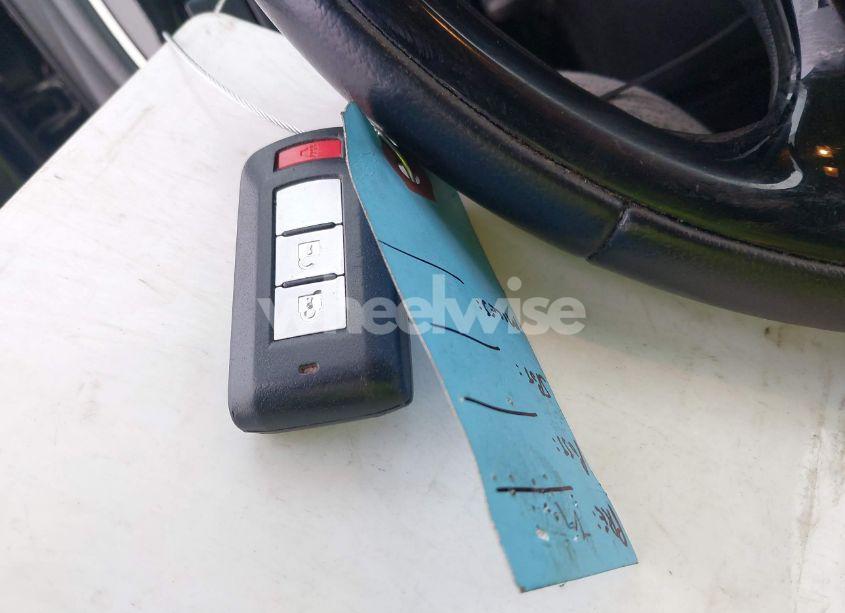 Photo 11 of 2019 Mitsubishi Outlander SE (VIN JA4AZ3A31KZ041055)