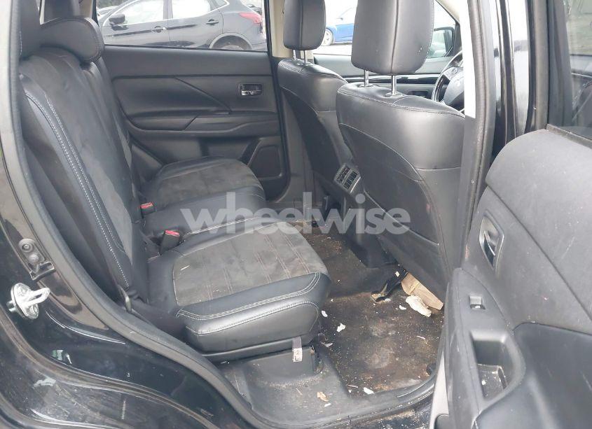 Photo 8 of 2019 Mitsubishi Outlander SE (VIN JA4AZ3A31KZ041055)