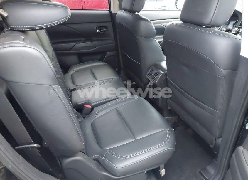 Photo 8 of 2020 Mitsubishi Outlander SEL 2.4 (VIN JA4AZ3A31LZ025245)