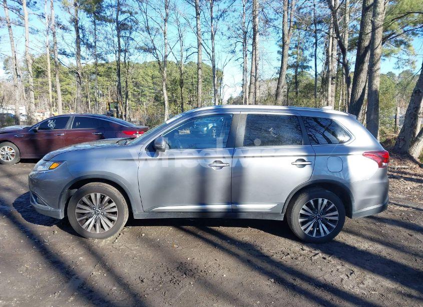Photo 15 of 2020 Mitsubishi Outlander ES 2.4 S-AWC/LE 2.4 S-AWC/SE 2.4 S-AWC/SEL 2.4 S-AWC/SP 2.4 S-AWC (VIN JA4AZ3A31LZ041204)