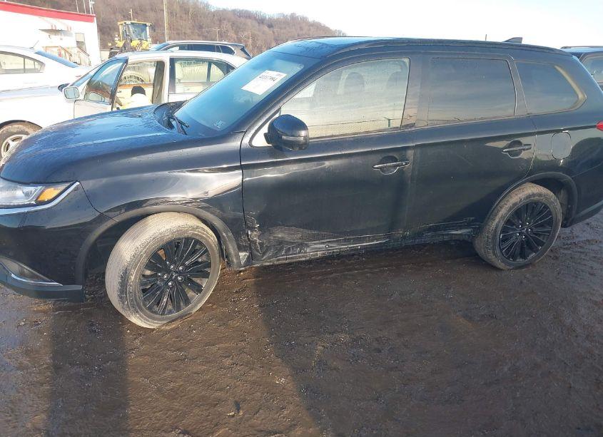 Photo 6 of 2020 Mitsubishi Outlander ES 2.4 S-AWC/LE 2.4 S-AWC/SE 2.4 S-AWC/SEL 2.4 S-AWC/SP 2.4 S-AWC (VIN JA4AZ3A31LZ043020)