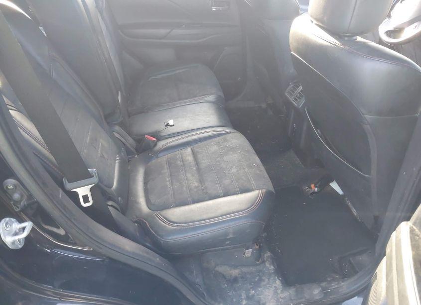 Photo 8 of 2020 Mitsubishi Outlander ES 2.4 S-AWC/LE 2.4 S-AWC/SE 2.4 S-AWC/SEL 2.4 S-AWC/SP 2.4 S-AWC (VIN JA4AZ3A31LZ043020)