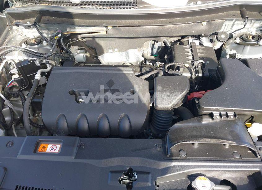 Photo 10 of 2020 Mitsubishi Outlander ES 2.4 S-AWC/LE 2.4 S-AWC/SE 2.4 S-AWC/SEL 2.4 S-AWC/SP 2.4 S-AWC (VIN JA4AZ3A31LZ043163)