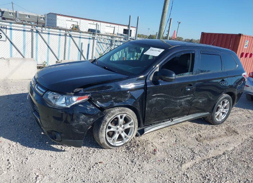 Photo 2 of 2014 Mitsubishi Outlander SE (VIN JA4AZ3A32EZ002480)