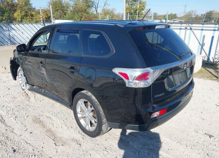 Photo 3 of 2014 Mitsubishi Outlander SE (VIN JA4AZ3A32EZ002480)