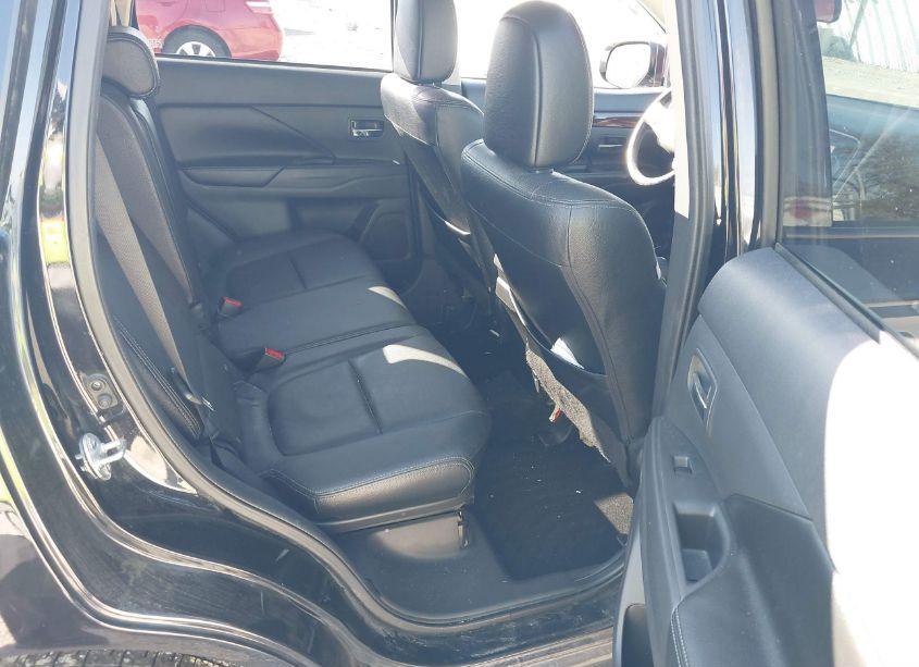 Photo 8 of 2014 Mitsubishi Outlander SE (VIN JA4AZ3A32EZ002480)