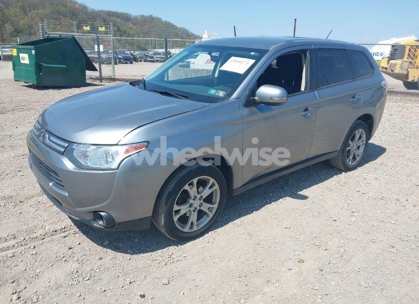Photo 2 of 2014 Mitsubishi Outlander SE (VIN JA4AZ3A32EZ012250)