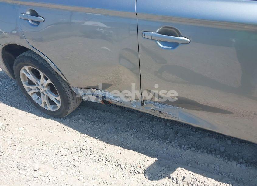 Photo 6 of 2014 Mitsubishi Outlander SE (VIN JA4AZ3A32EZ012250)