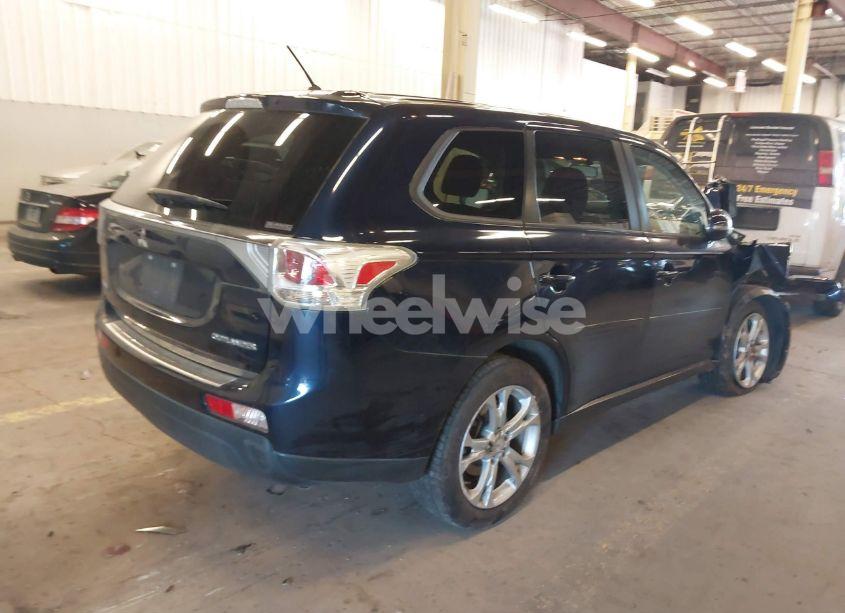 Photo 4 of 2014 Mitsubishi Outlander SE (VIN JA4AZ3A32EZ014273)