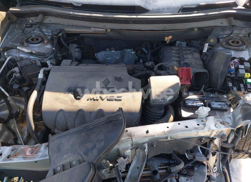 Photo 10 of 2016 Mitsubishi Outlander ES/SE/SEL (VIN JA4AZ3A32GZ005687)