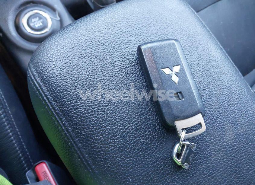 Photo 11 of 2016 Mitsubishi Outlander ES/SE/SEL (VIN JA4AZ3A32GZ005687)