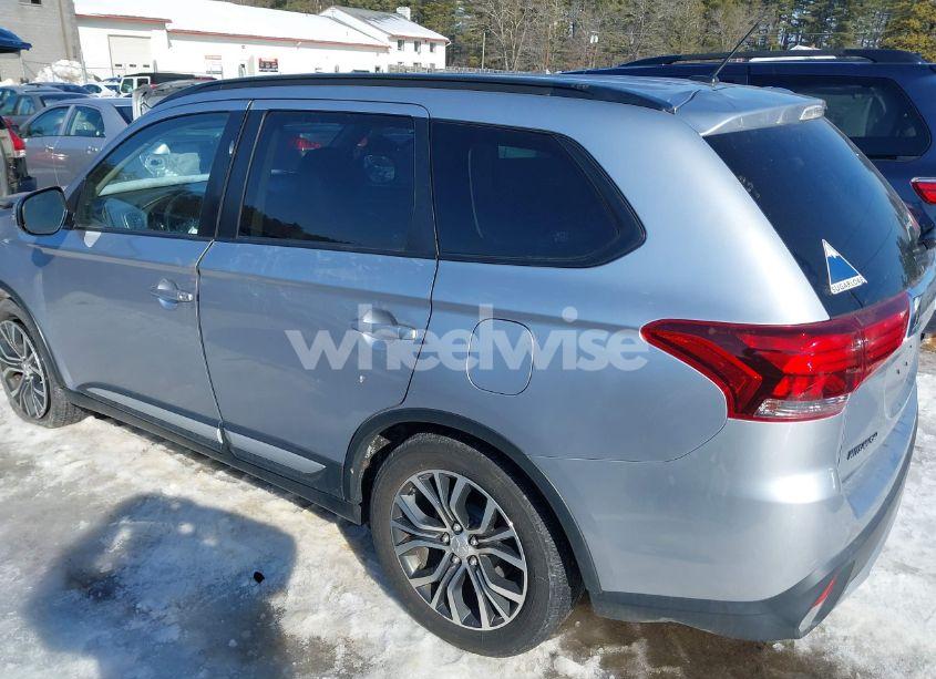 Photo 14 of 2016 Mitsubishi Outlander ES/SE/SEL (VIN JA4AZ3A32GZ005687)