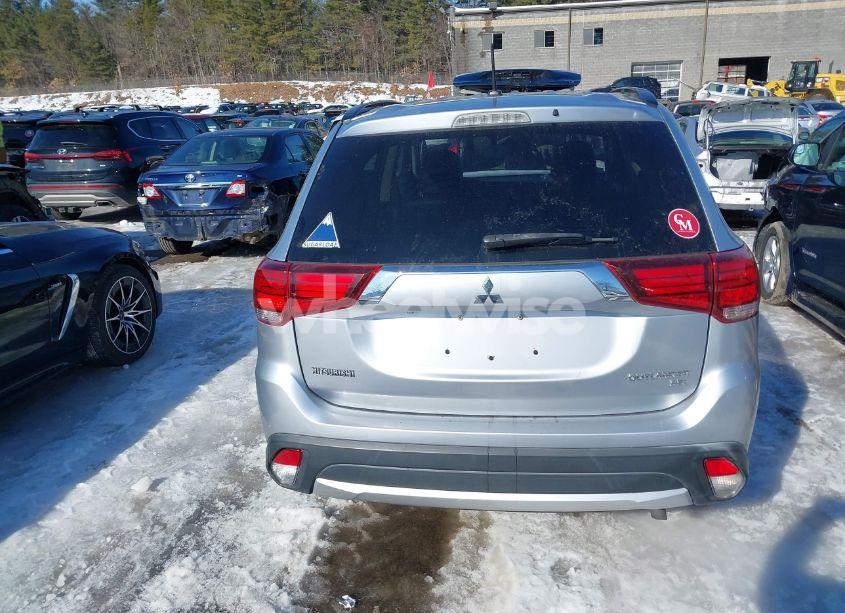 Photo 16 of 2016 Mitsubishi Outlander ES/SE/SEL (VIN JA4AZ3A32GZ005687)