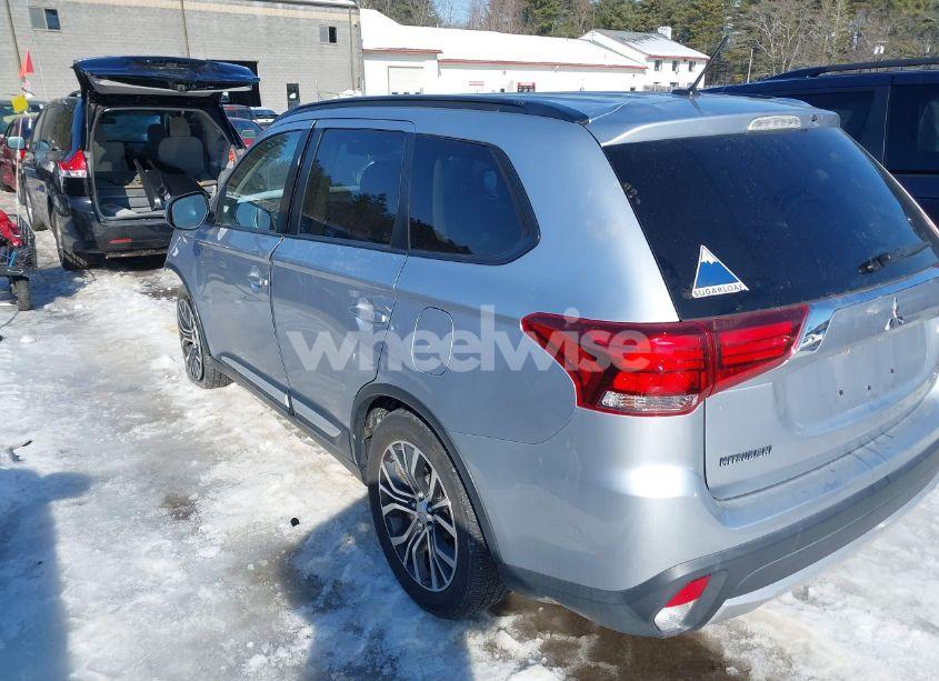 Photo 3 of 2016 Mitsubishi Outlander ES/SE/SEL (VIN JA4AZ3A32GZ005687)
