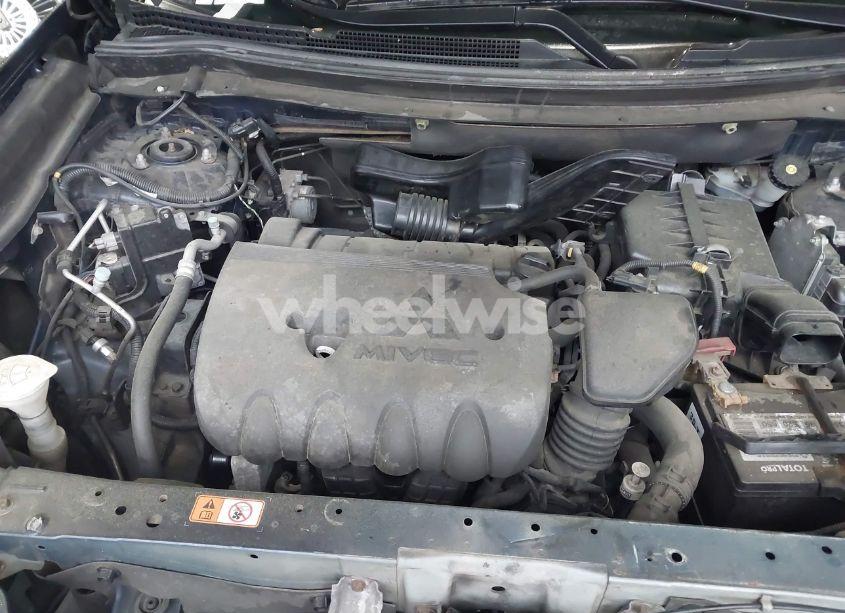 Photo 10 of 2016 Mitsubishi Outlander SE (VIN JA4AZ3A32GZ016768)