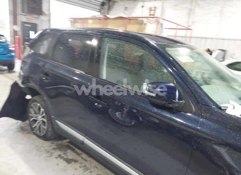 Photo 14 of 2016 Mitsubishi Outlander SE (VIN JA4AZ3A32GZ016768)