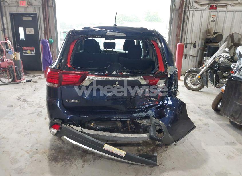 Photo 17 of 2016 Mitsubishi Outlander SE (VIN JA4AZ3A32GZ016768)