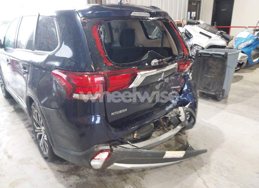 Photo 6 of 2016 Mitsubishi Outlander SE (VIN JA4AZ3A32GZ016768)