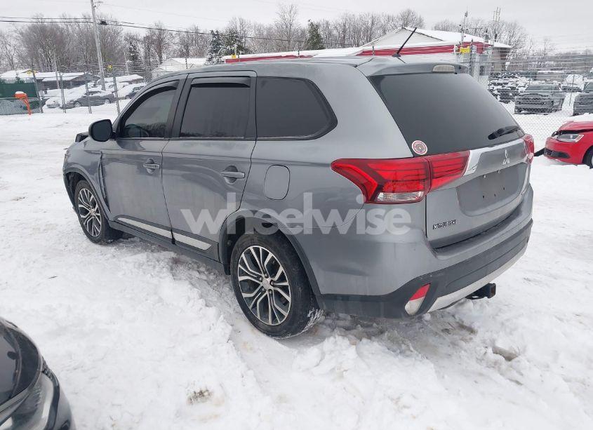 Photo 3 of 2016 Mitsubishi Outlander SE/SEL (VIN JA4AZ3A32GZ021713)