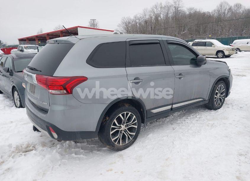 Photo 4 of 2016 Mitsubishi Outlander SE/SEL (VIN JA4AZ3A32GZ021713)