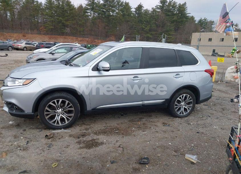 Photo 14 of 2017 Mitsubishi Outlander SEL (VIN JA4AZ3A32HZ031773)