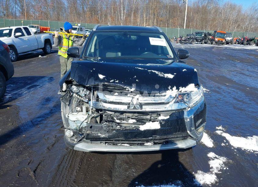 Photo 12 of 2017 Mitsubishi Outlander SEL (VIN JA4AZ3A32HZ058147)