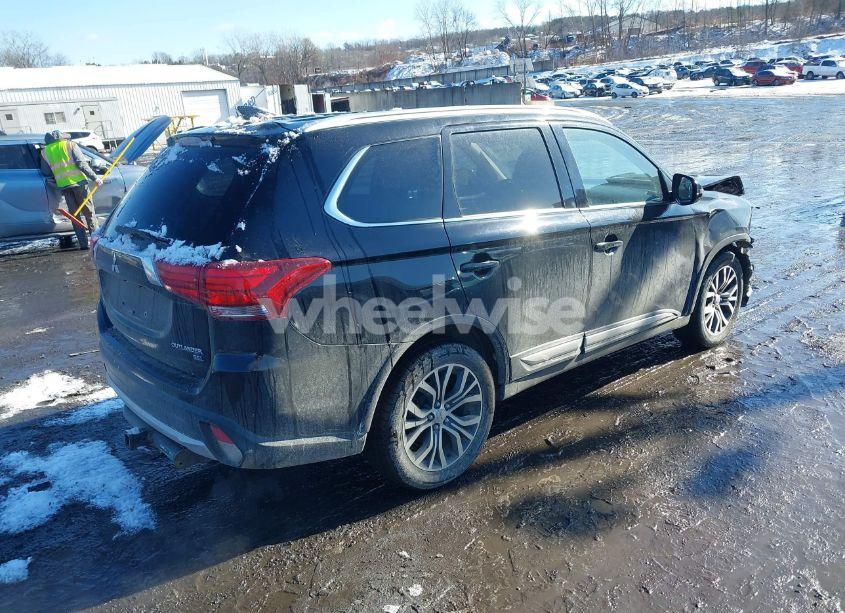 Photo 4 of 2017 Mitsubishi Outlander SEL (VIN JA4AZ3A32HZ058147)