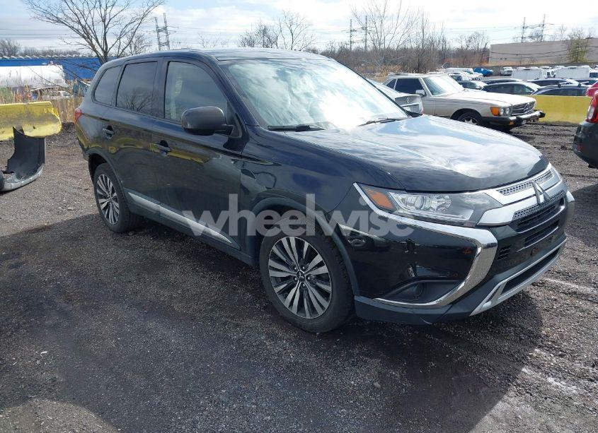 2019 Mitsubishi Outlander ES (VIN JA4AZ3A32KZ012910) main photo