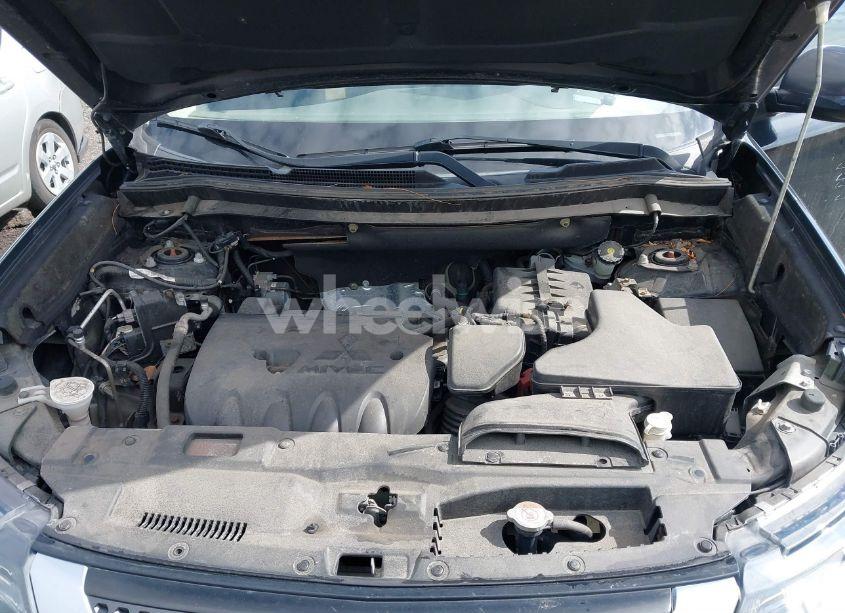 Photo 10 of 2019 Mitsubishi Outlander ES (VIN JA4AZ3A32KZ012910)