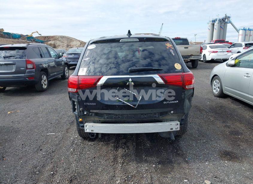 Photo 17 of 2019 Mitsubishi Outlander ES (VIN JA4AZ3A32KZ012910)