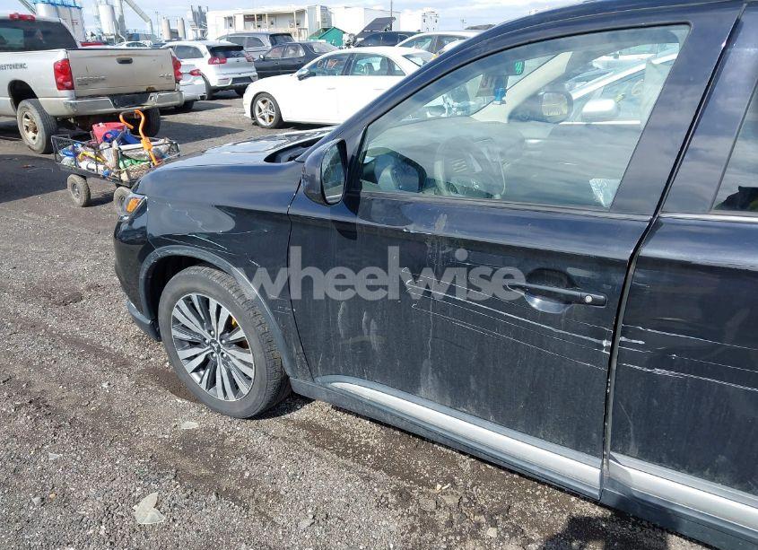 Photo 21 of 2019 Mitsubishi Outlander ES (VIN JA4AZ3A32KZ012910)