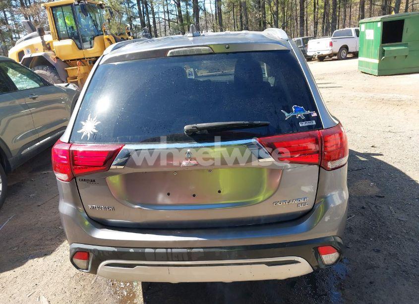 Photo 17 of 2019 Mitsubishi Outlander SEL (VIN JA4AZ3A32KZ023910)