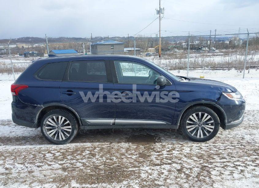 Photo 13 of 2019 Mitsubishi Outlander ES (VIN JA4AZ3A32KZ033403)